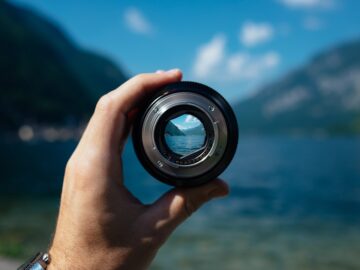 How Autofocus Systems Became So Advanced: From 11 Points to AI-Powered Tracking — Photo by Paul Skorupskas on Unsplash